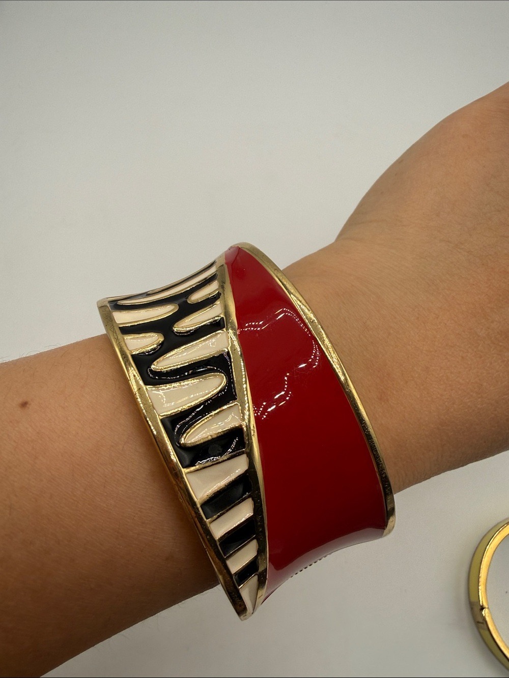 Zawadi bangle Red and Black Zebra Enamel Cuff Bracelet - Women Jewelry